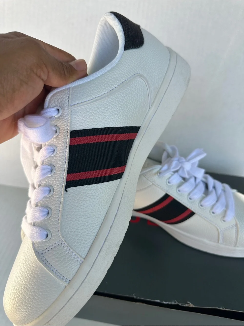 GUESS Men’s White Low-Top Sneakers with Black & Red Stripes